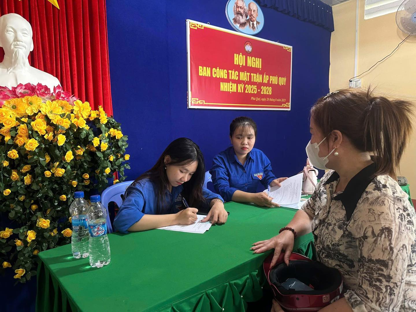 Tổ chức bộ máy