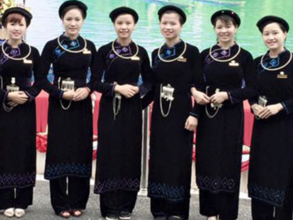 Thuê trang phục dân tộc