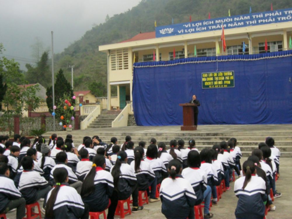 Giao lưu chuyên môn liên trường tại THCS Pác Pó - Hà Quảng - Cao bằng