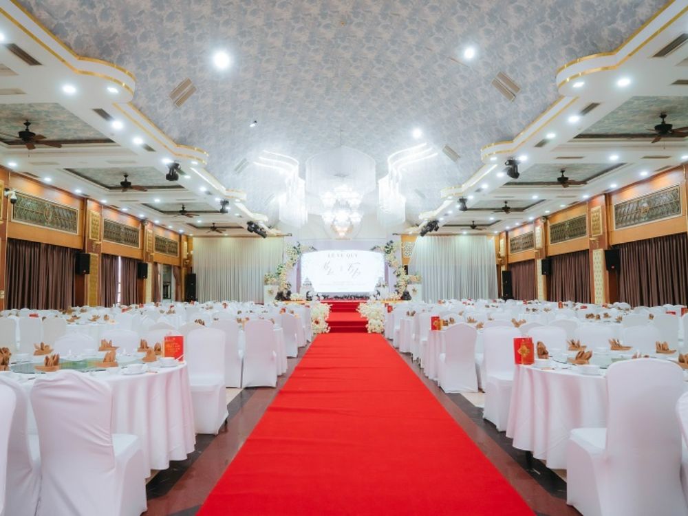 Hội trường lớn