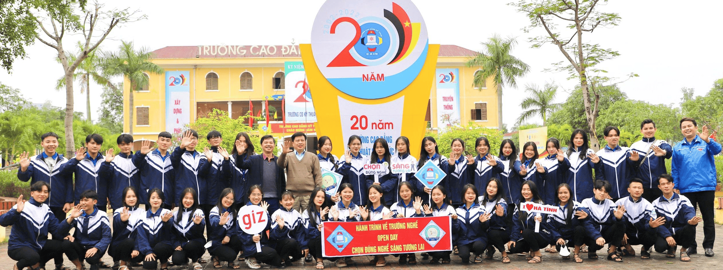 Giới thiệu về trường