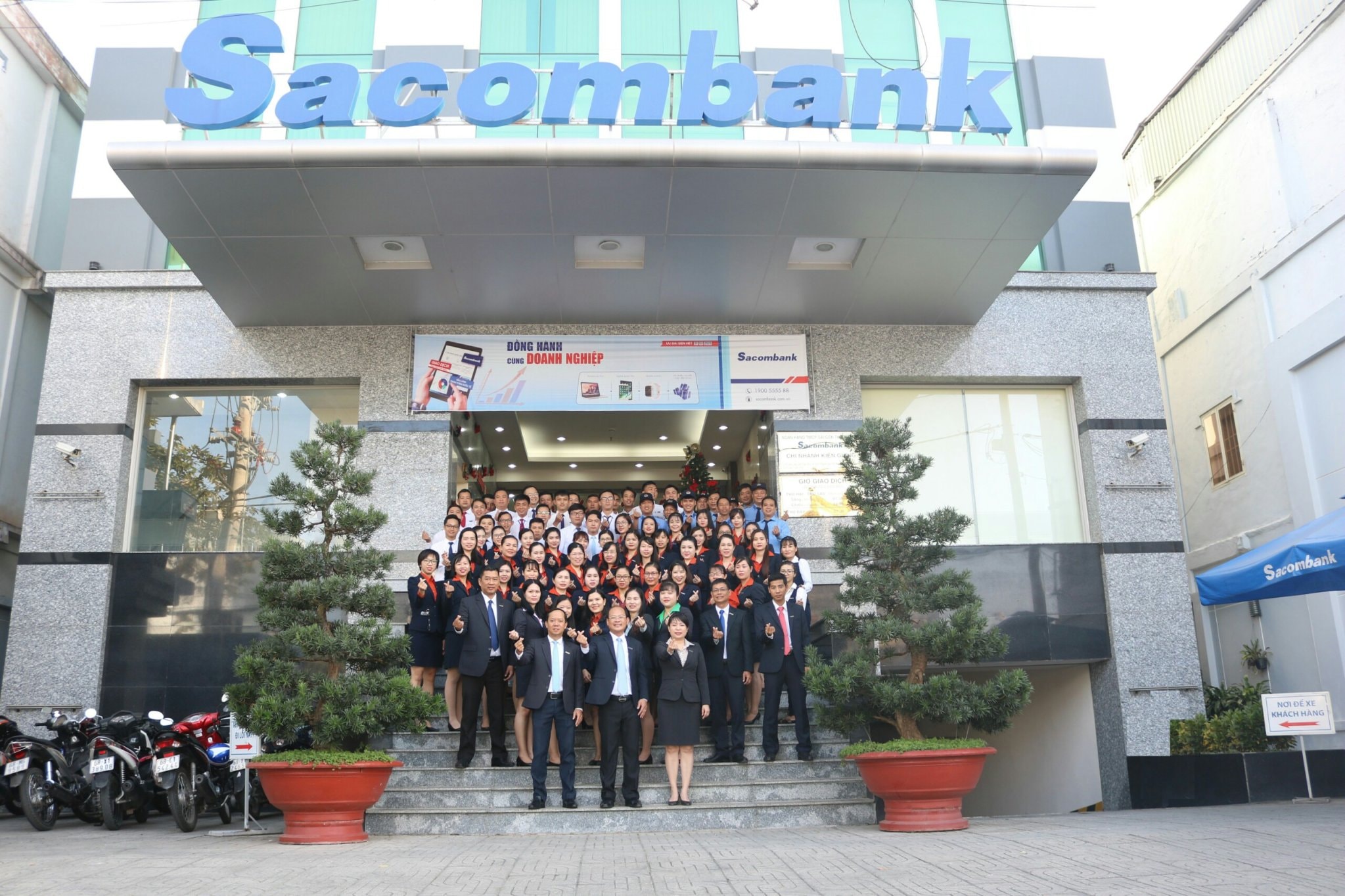 Về Sacombank