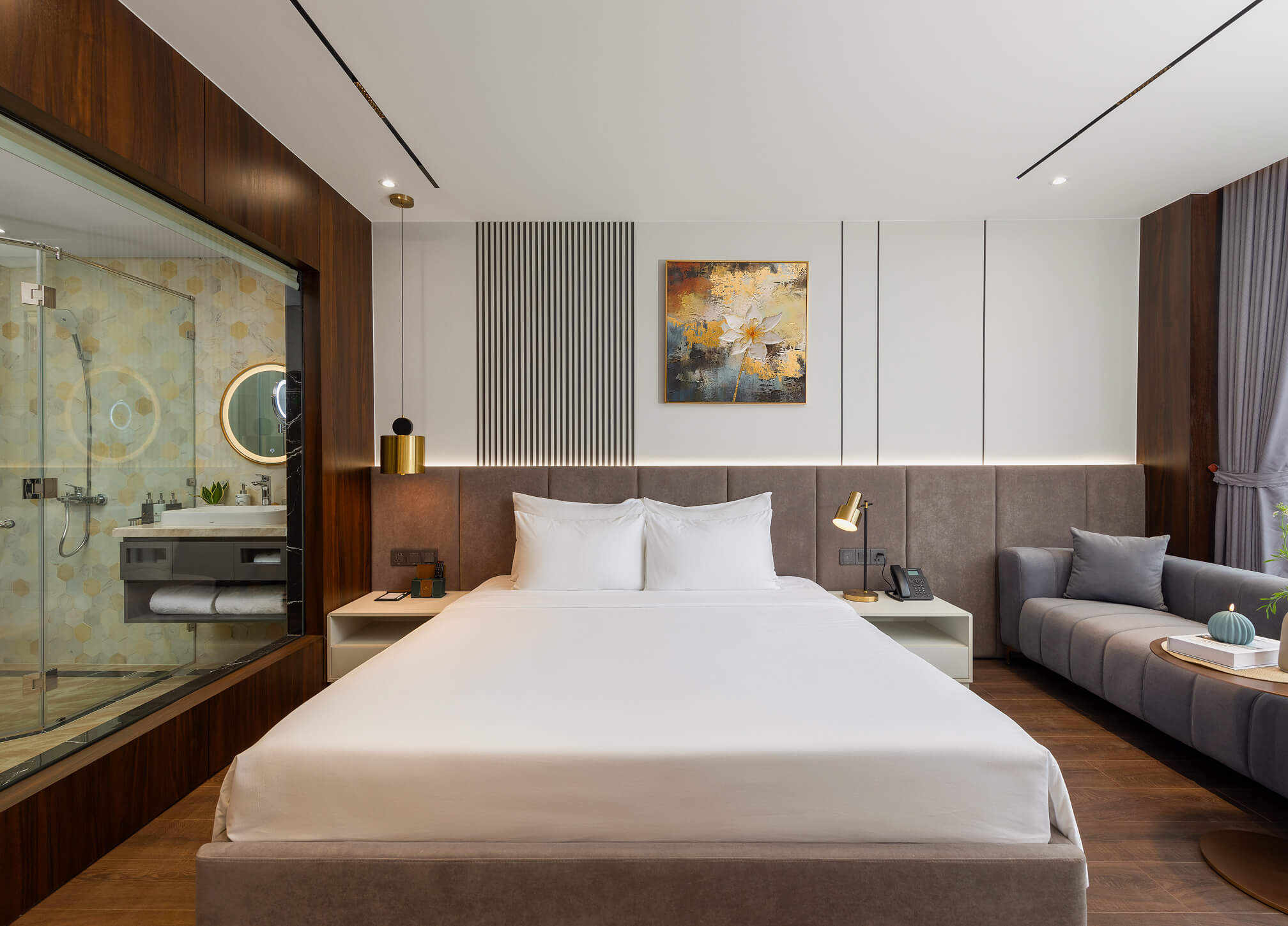 Deluxe Partial Ocean View