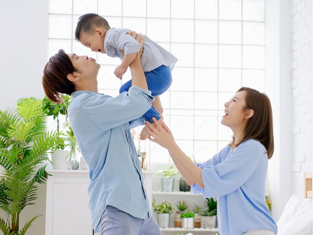 2. Bảo hiểm chăm sóc sức khỏe và hỗ trợ y tế