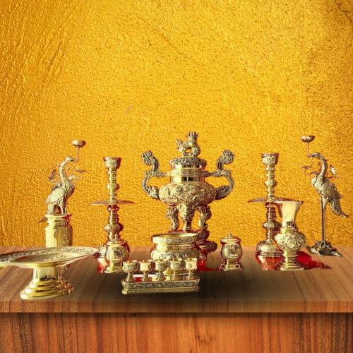 Vì Sao Gia Đình Việt Nên Sở Hữu Bộ Lư Đồng Tai Mây 13 Món?