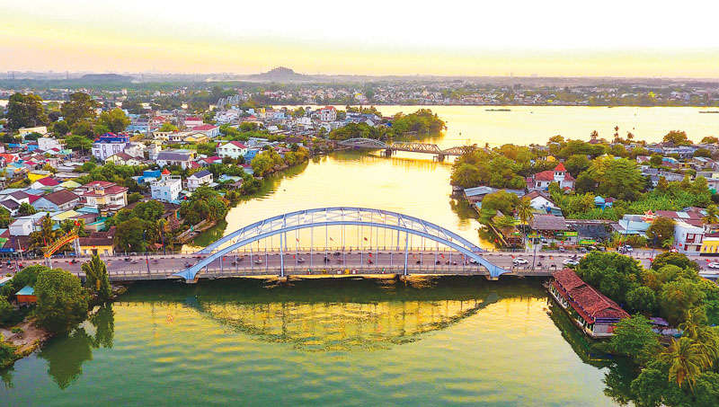 Điều kiện tự nhiên và khí hậu