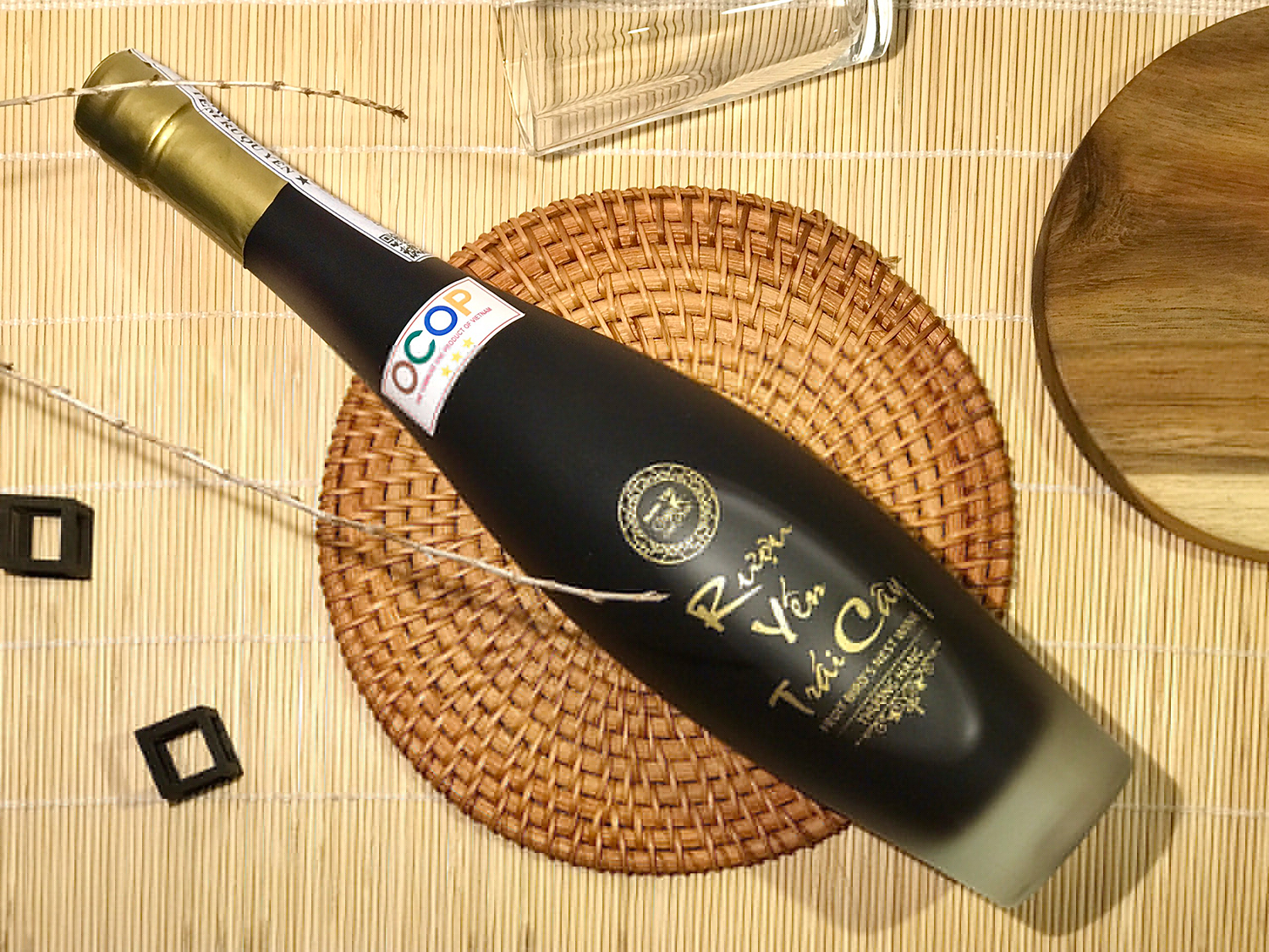 Bạn có thể sử dụng rượu yến trái cây để