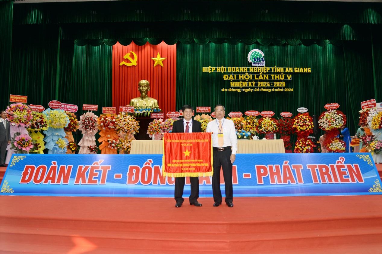 Tiến sĩ Hồ Việt Hiệp tiếp tục giữ chức Chủ tịch Hiệp hội Doanh nghiệp tỉnh An Giang (nhiệm kỳ 2024-2029)