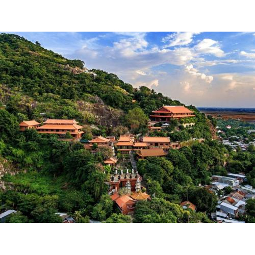 Chùa Phước Điền (Chùa Hang - An Giang)