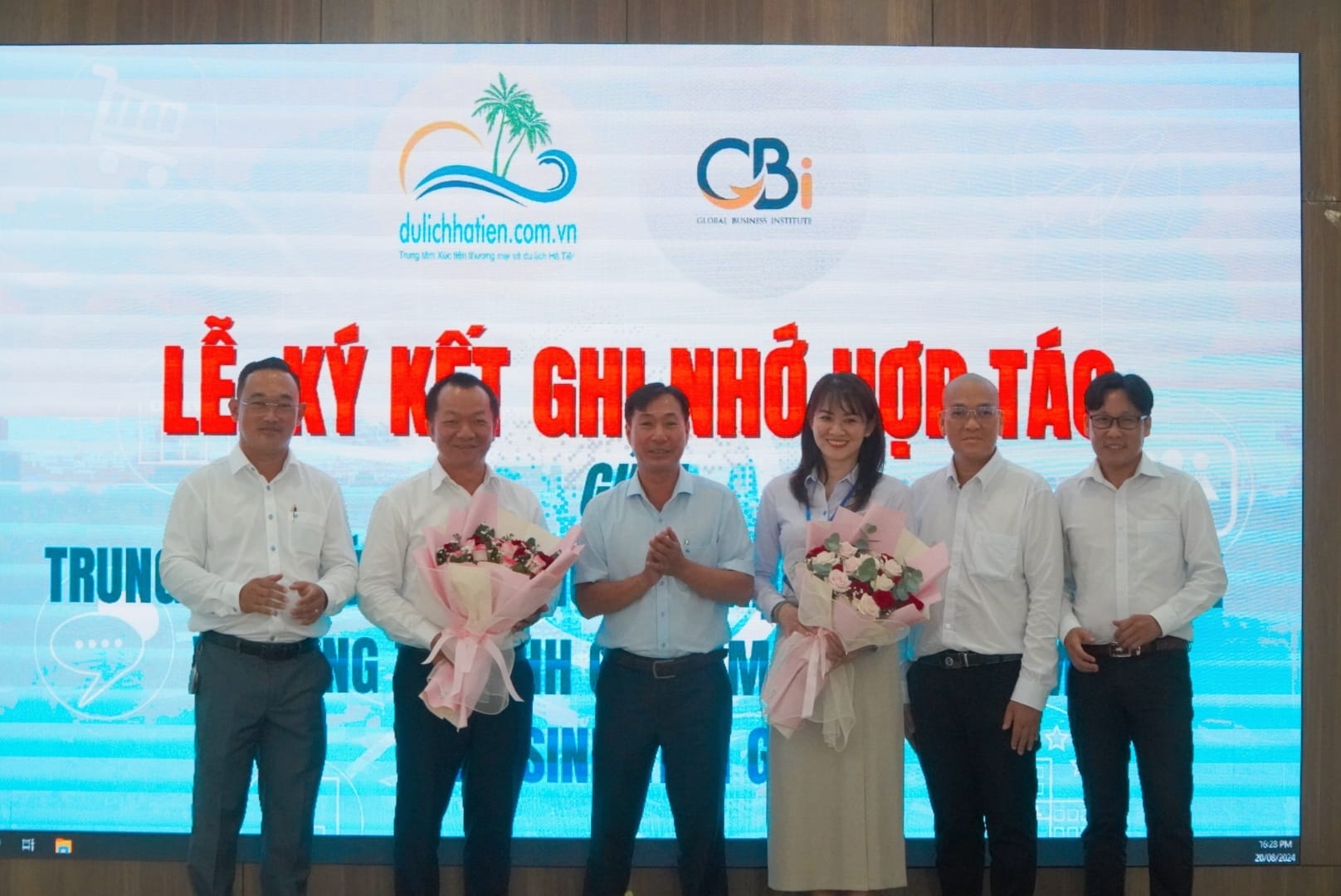 2. Giai đoạn 2023-2024 – Đồng hành & lan tỏa giá trị