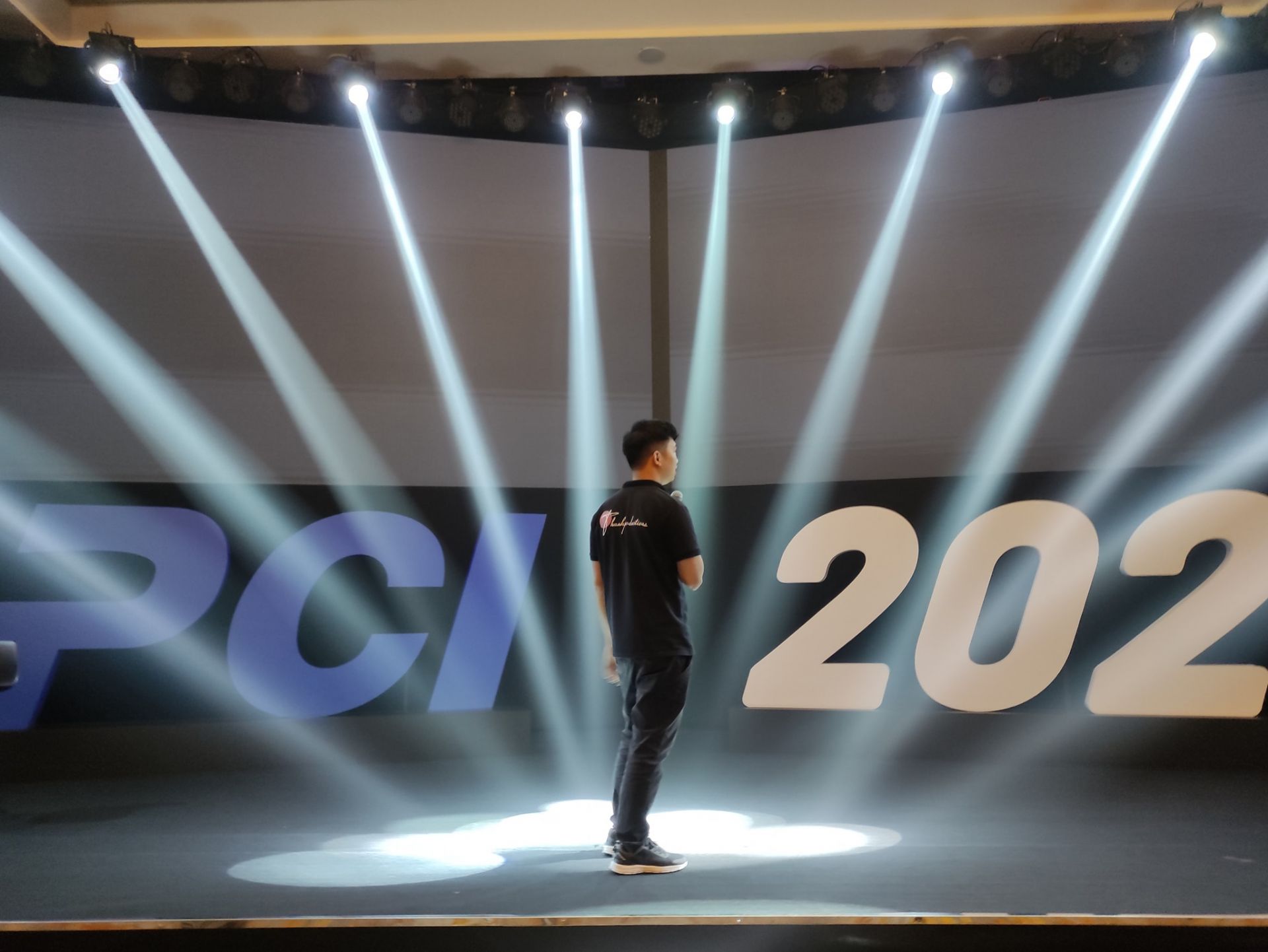 Tư vấn và tổ chức sự kiện