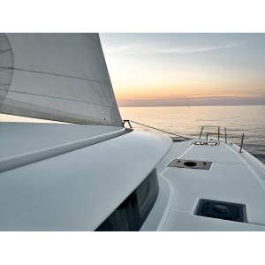 Du Thuyền Regent Thuê Riêng